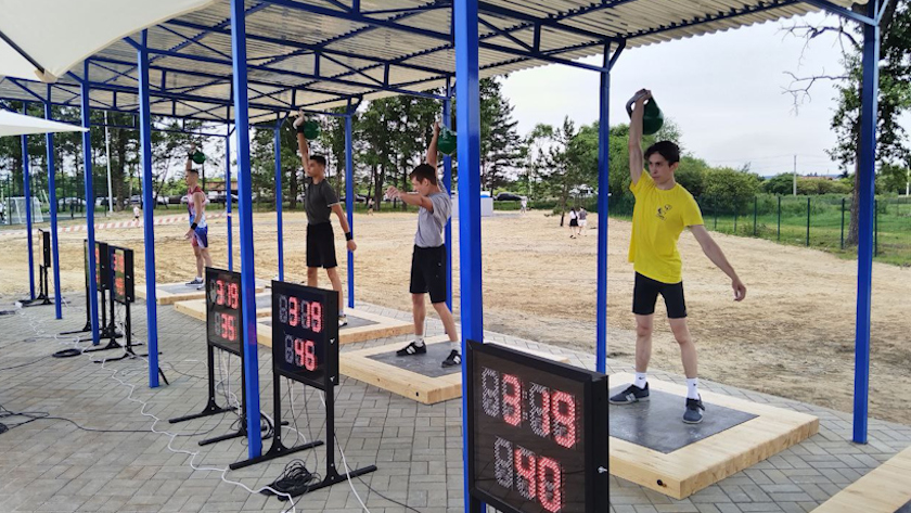 Василий Орлов: «Спортплощадки после уроков должны работать для всех желающих» - gtrkamur.ru