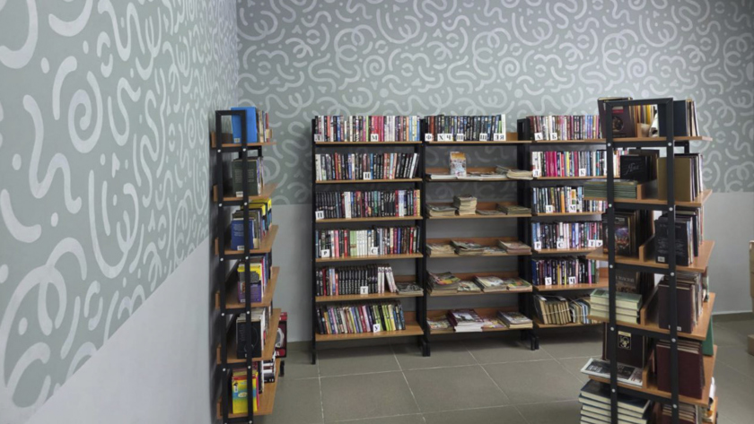 VR-очки, аудиосистема и интерактивные панели: в Козьмодемьяновке откроют современную модельную библиотеку - gtrkamur.ru