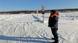 Ледовая дорога на Селемдже: вторая переправа сезона готова к зиме - gtrkamur.ru