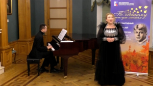 Солистка Амурской областной филармонии признана лауреатом международного конкурса русского романса - gtrkamur.ru