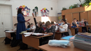 Запрет массовых мероприятий, удалёнка и масочный режим: в Благовещенске растёт заболеваемость гриппом у школьников - gtrkamur.ru