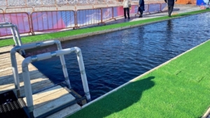 Бассейн и ледяная вода: амурские пловцы готовятся к ЗимФесту - gtrkamur.ru