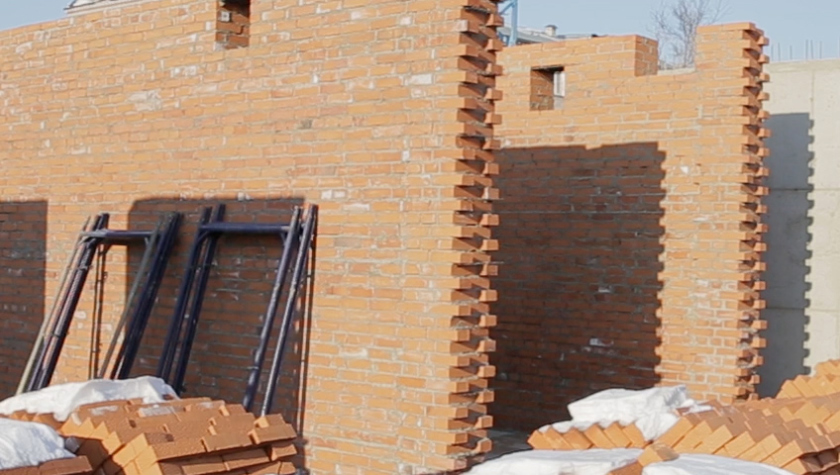 Подрядчик намерен сдать новую поликлинику в Екатеринославке раньше срока - gtrkamur.ru