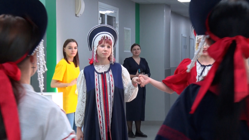 От открытки к дефиле: мечту девятиклассницы с «Ёлки желаний» исполнили к Новому году - gtrkamur.ru