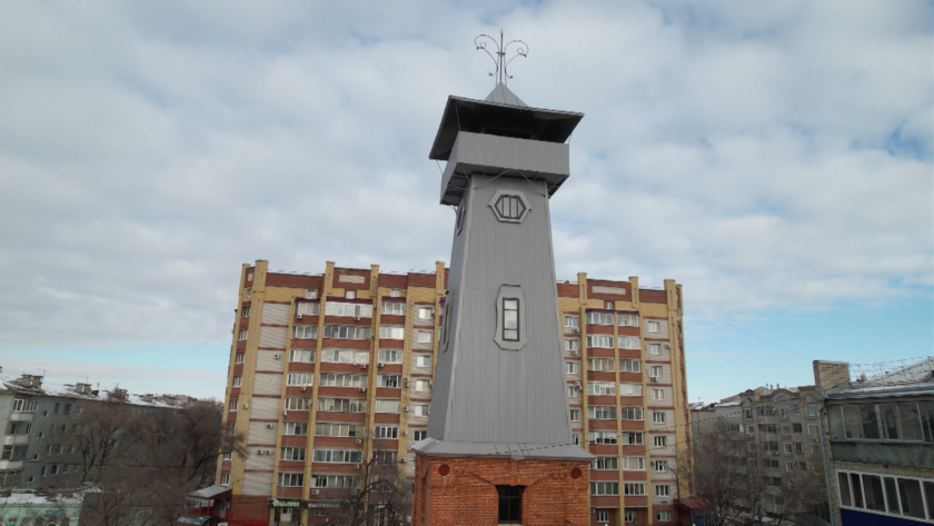 Сохраняя исторический облик: в областном центре завершают реконструкцию каланчи пожарной части - gtrkamur.ru