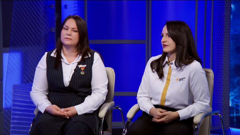 Главный эксперт отдела «Росдетцентра» Екатерина Куприенко и советник директора по воспитательной работе школы № 5 Надежда Крапивина о патриотическом воспитании детей - gtrkamur.ru