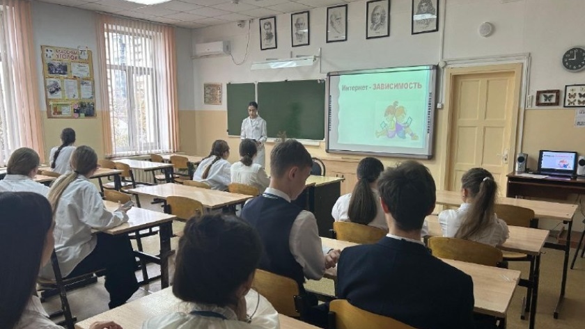 Амурские студенты-медики обучили основам ЗОЖ и первой помощи более 9 тысяч человек - gtrkamur.ru