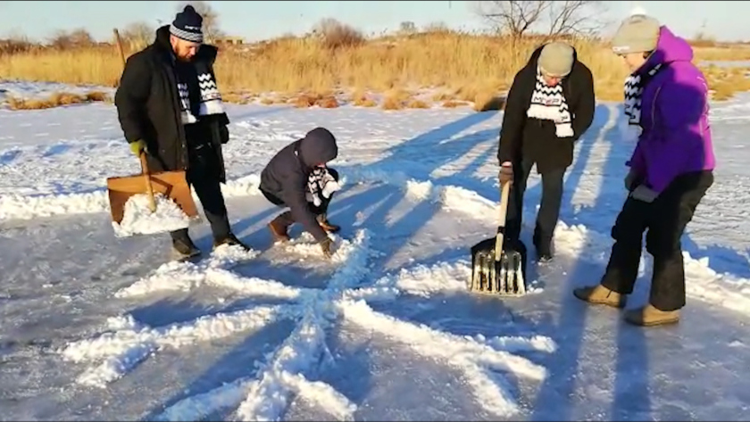 Традиционную ледовую открытку накануне Нового года сделали возле села Марково - gtrkamur.ru