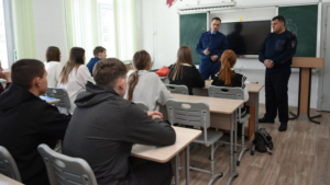 После несчастного случая со школьником в Свободном провели урок безопасности на железной дороге - gtrkamur.ru