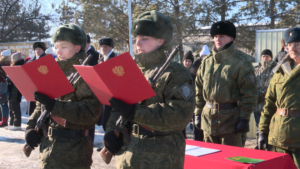 Срочная служба: более трехсот новобранцев пополнили ряды амурских пограничников - gtrkamur.ru