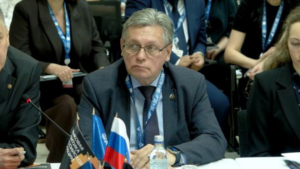 Рифат Сабитов принял участие в форуме по актуальным вопросам сохранения языков коренных народов России - gtrkamur.ru