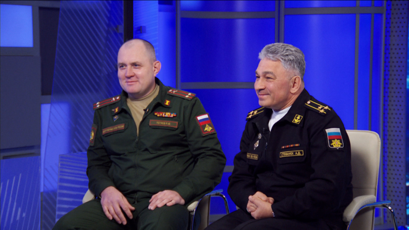 Военная карьера на Дальнем Востоке: интервью с профессором кафедры ТВВМУ Алексеем Стефанюком и замначальника кафедры ДВОКУ Павлом Потяевым - gtrkamur.ru