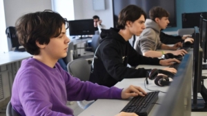 Новая мера поддержки: в Приамурье ввели специальные стипендии для IT-специалистов - gtrkamur.ru