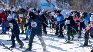 От 500 метров до 10 км: открыта регистрация на «Лыжню России» - gtrkamur.ru