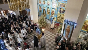 В Благовещенском соборе амурчане встретили светлый праздник Рождества Христова - gtrkamur.ru