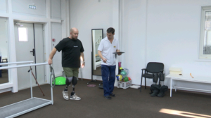 Протезы с микропроцессорным управлением доступны для участников СВО в Амурской области - gtrkamur.ru