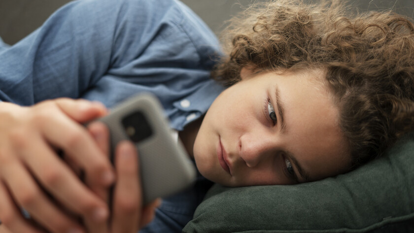 Апатия и семейные конфликты: в 2025 году «Телефон доверия» помог 310 амурчанам - gtrkamur.ru