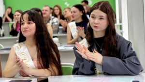 Первые агрономы «Профессионалитета»: 17 специалистов уже готовы выйти на поля - gtrkamur.ru