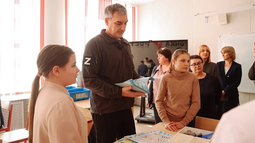 Василий Орлов проверил качество ремонта школы в Архаринском округе - gtrkamur.ru