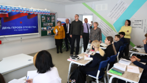 Василий Орлов оценил обновление школ в Бурейском округе - gtrkamur.ru