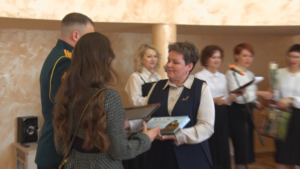 В Благовещенске чествовали семьи, посвятившие жизнь службе в Вооруженных силах России - gtrkamur.ru