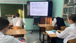 Физика обогнала биологию, но уступила обществознанию: какие предметы для ЕГЭ выбирают в Приамурье - gtrkamur.ru