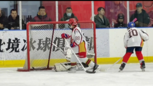 Молодые амурские хоккеисты взяли серебро на международном турнире в Харбине - gtrkamur.ru