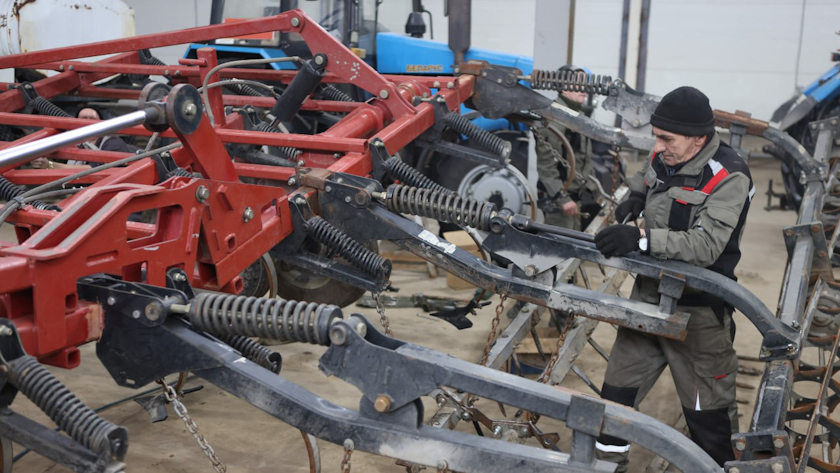 Василий Орлов о подготовке техники к полевому сезону: большая часть работы уже выполнена - gtrkamur.ru