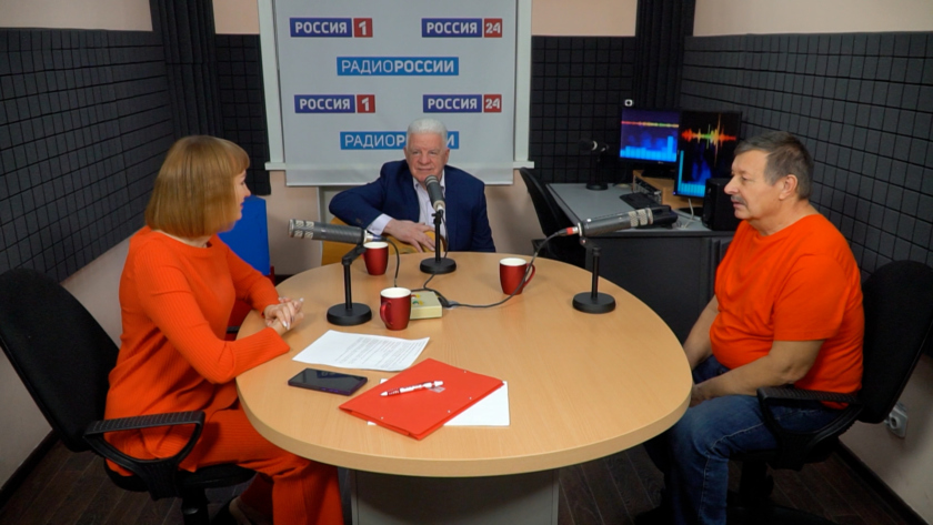 Выпуск № 39: музыканты Дмитрий Гаврилюк и Виктор Воробьев о творчестве во время строительства БАМа - gtrkamur.ru