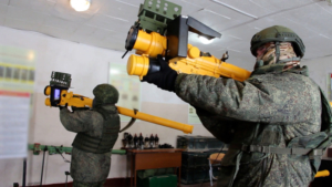 Курс подготовки стрелков-зенитчиков проходят новобранцы ВВО - gtrkamur.ru