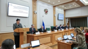 Сенаторы отметили положительный опыт Амурской области по увеличению доходов и снижению долговой нагрузки - gtrkamur.ru