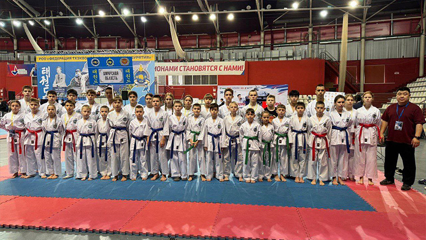 Больше 60 медалей привезли амурчане с дальневосточных соревнований по тхэквондо ИТФ - gtrkamur.ru