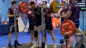 Амурчанин стал победителем первенства России по пауэрлифтингу - gtrkamur.ru