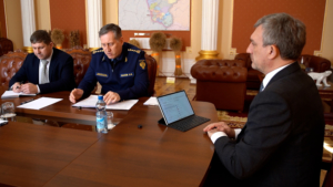 Губернатор Приамурья и глава Дальневосточного управления Ростехнадзора обсудили стройки и газификацию - gtrkamur.ru