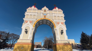 Триумфальная арка областной столицы отмечает 135-летие - gtrkamur.ru