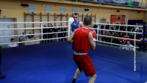 Лучшие боксёры воинских соединений ВВО поучаствовали в соревнованиях в Хабаровске - gtrkamur.ru