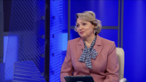 Выплаты для самозанятых по временной нетрудоспособности: интервью с управляющим отделением Социального фонда России по Амурской области Еленой Гончаровой - gtrkamur.ru