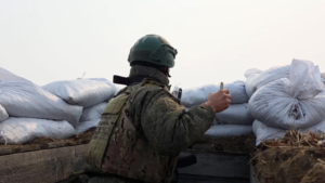 Военнослужащие ВВО в Приамурье отрабатывают метание гранат на полигоне - gtrkamur.ru