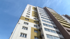 Жильё для кадров АПК: 11 специалистов ДальГАУ и ВНИИ сои получили квартиры - gtrkamur.ru