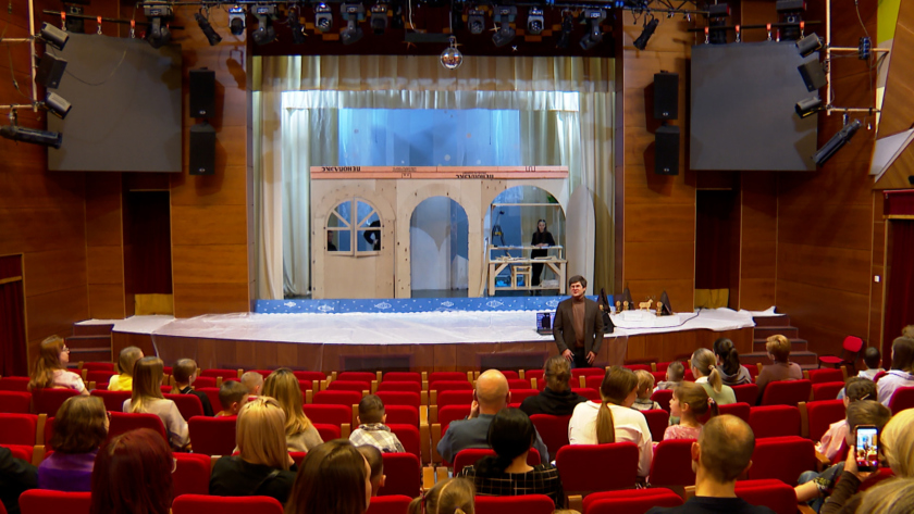 Свыше 350 амурчан посетили «Ночь театрального искусства» в столице Приамурья - gtrkamur.ru