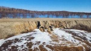 Ограничено движение на трех участках областных дорог из-за разлива воды - gtrkamur.ru