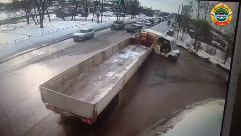 ДТП с автобусом №38: трое пострадавших в Благовещенске - gtrkamur.ru