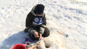 Юные и опытные рыбаки Приамурья соревновались в «ловле на мормышку со льда» - gtrkamur.ru