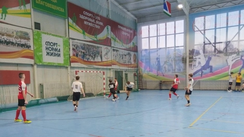 «Факел» снова чемпион: в Приамурье завершается зимний футбольный сезон любителей - gtrkamur.ru