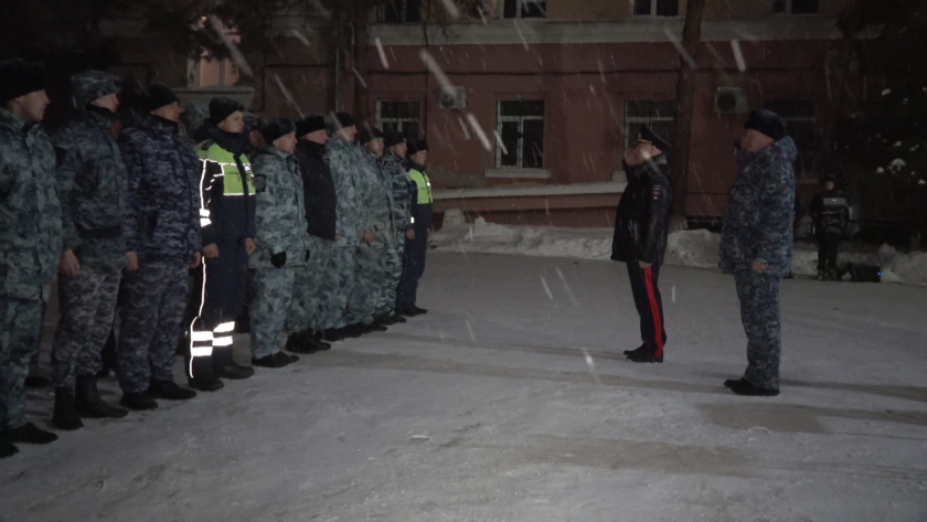 Амурских полицейских торжественно встретили после возвращения из командировки в Северо-Кавказский регион - gtrkamur.ru