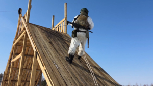 Полосу препятствий для штурмовиков развернули на полигоне в Екатеринославке - gtrkamur.ru