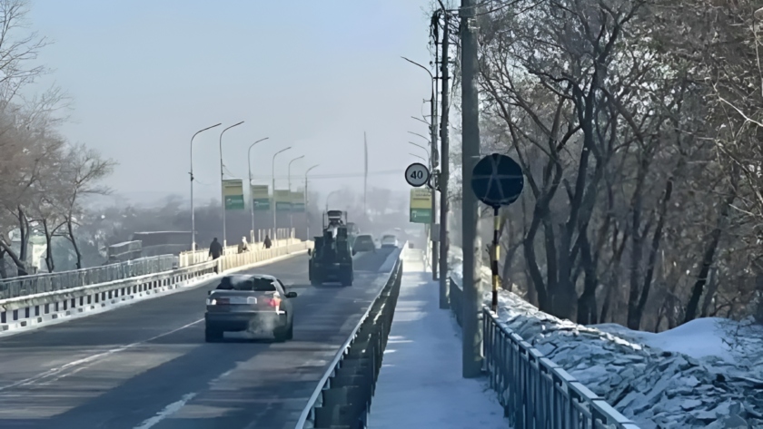 Движение грузовиков массой свыше 4 тонн ограничат на виадуке Белогорска - gtrkamur.ru