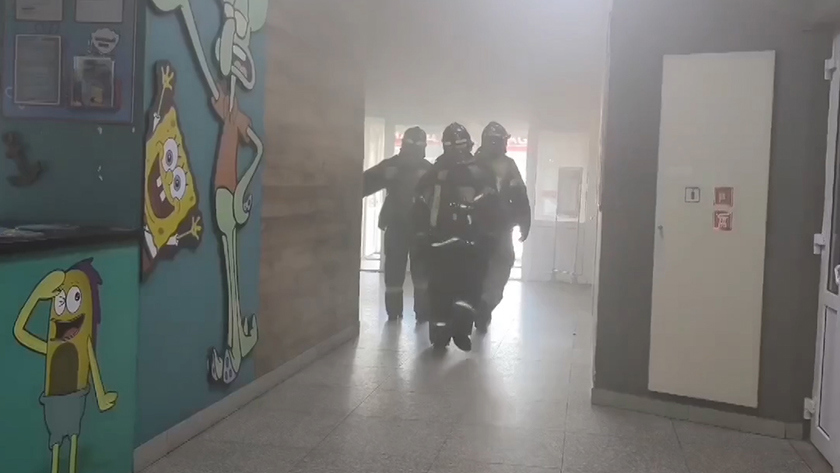 Огнеборцы ликвидировали пожар, вспыхнувший в крупном торговом комплексе областного центра - gtrkamur.ru