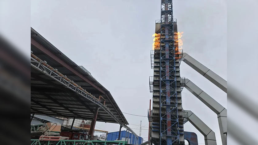 Возле Тамбовки ликвидируют пожар в зерносушильном комплексе - gtrkamur.ru