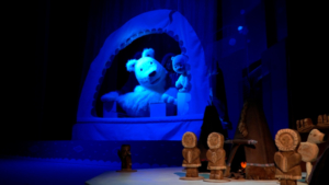 За кулисами театра. Репортаж Людмилы Павловой - gtrkamur.ru